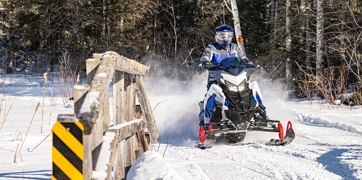 Thrilling 2-Hour Snowmobile Adventure in Mead, WA