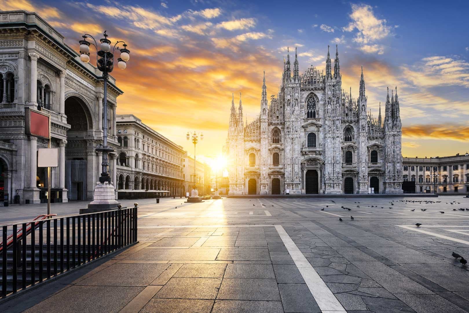 Walking Tour of Milan's Duomo & City Center with Bologna Tour