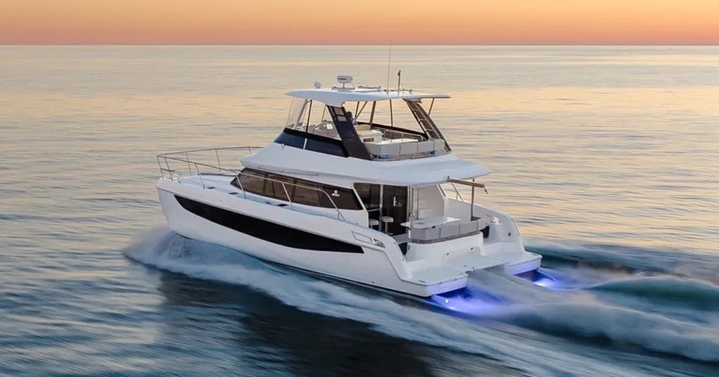 Water-Activities & Pensacola Yacht Charters: Luxury Coastal Cruises