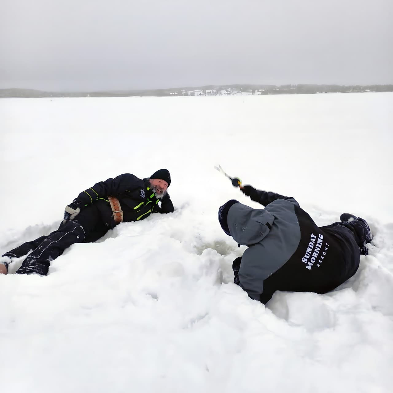 Winter Water Activities: Ice Fishing at Lake Pyhäjärvi with Experience Pyhä