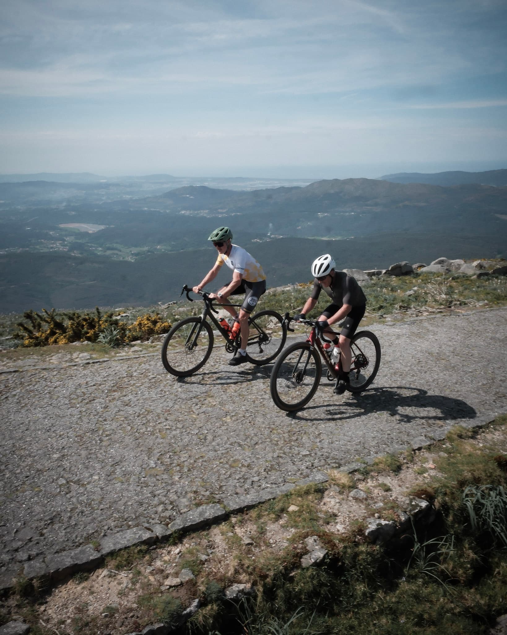 Gravel Routes and Scott Carbon Bikes in Viana do Castelo photo 1