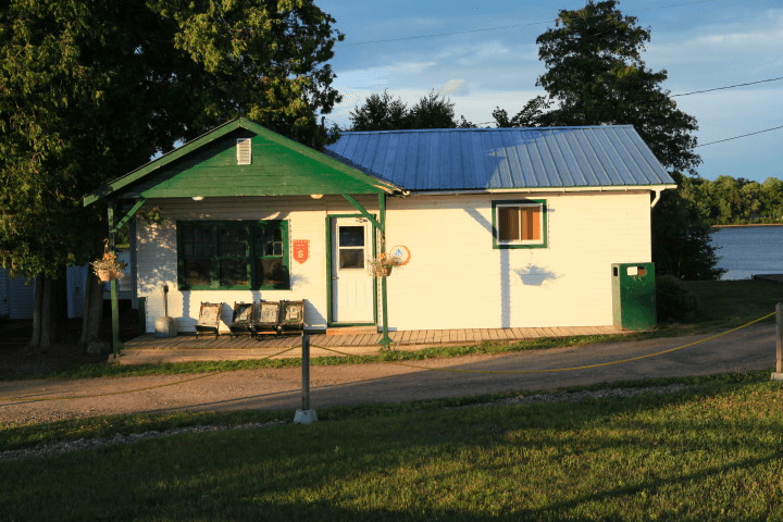 Rustic Ottawa River Hostel Stay with Esprit Rafting