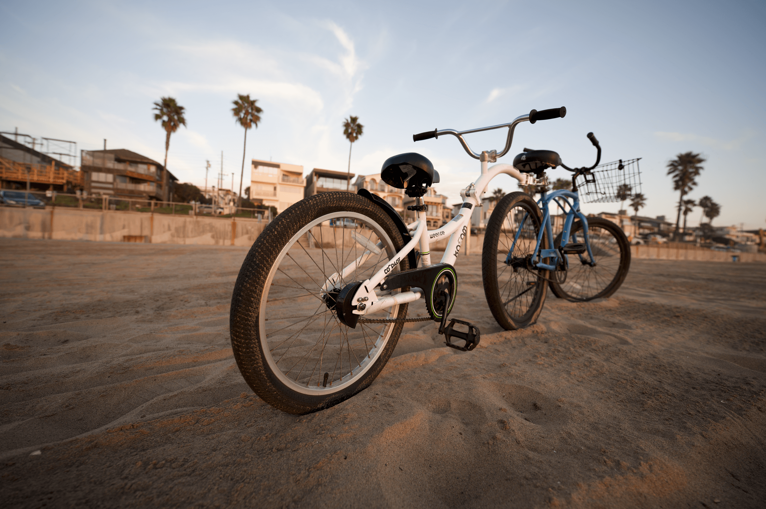 Fun 20 Inch Kids Tagalong Bike Rides in Manhattan Beach