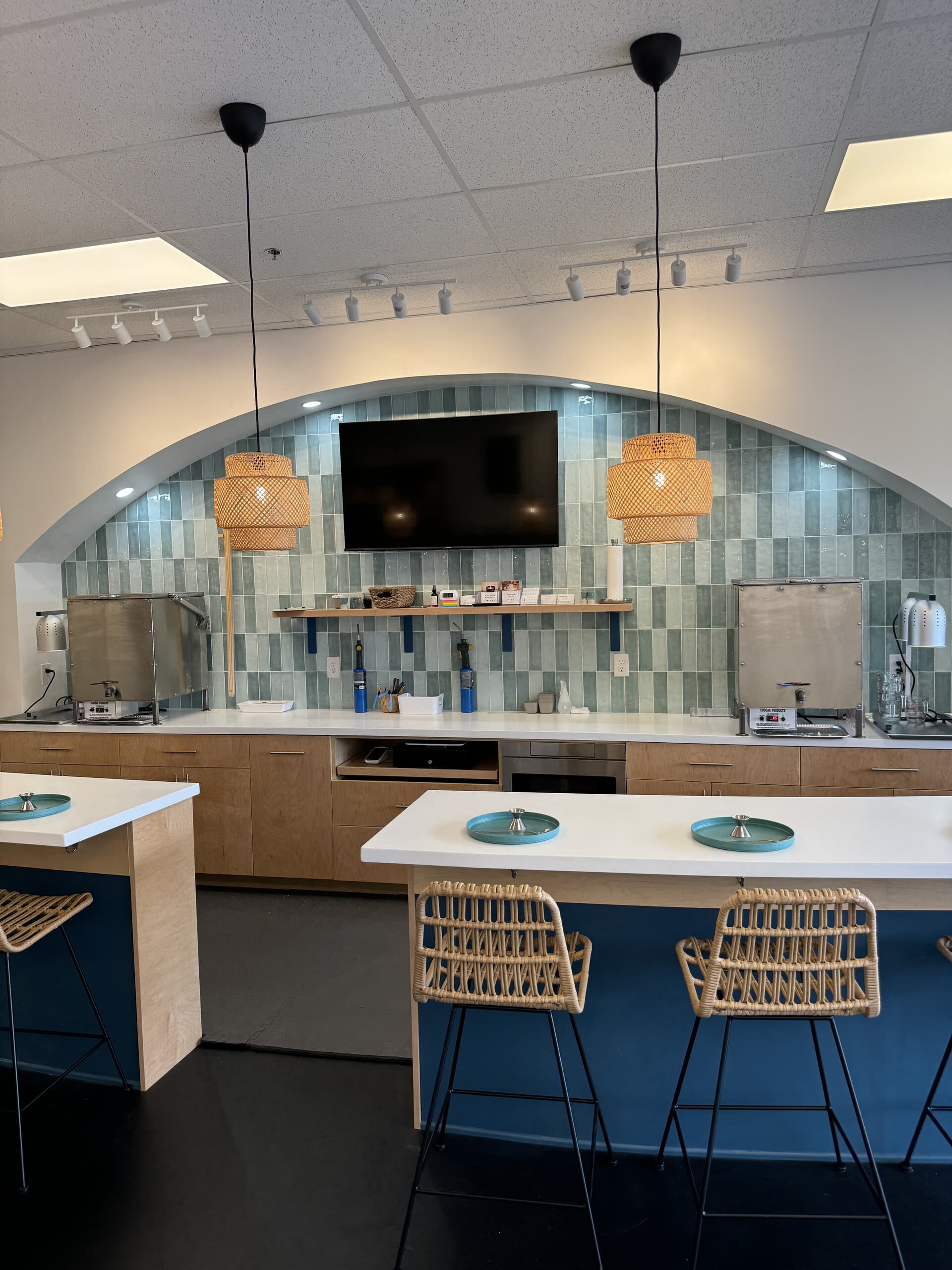 Counter seating and pendant lights at Wick candle bar Jax Beach