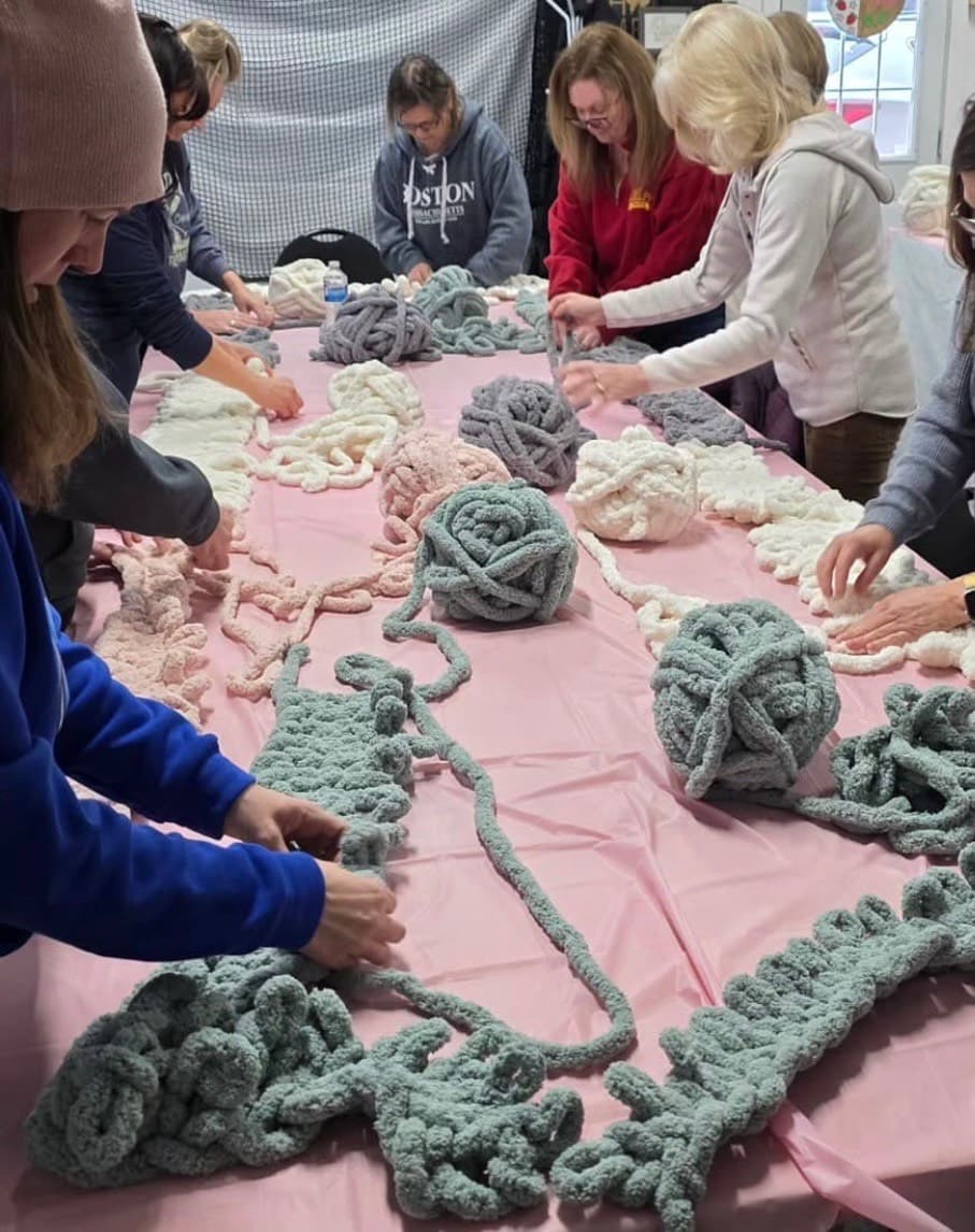 Candle & Chunky Knit Blanket Workshop at Parkwood Estate, Oshawa photo 3