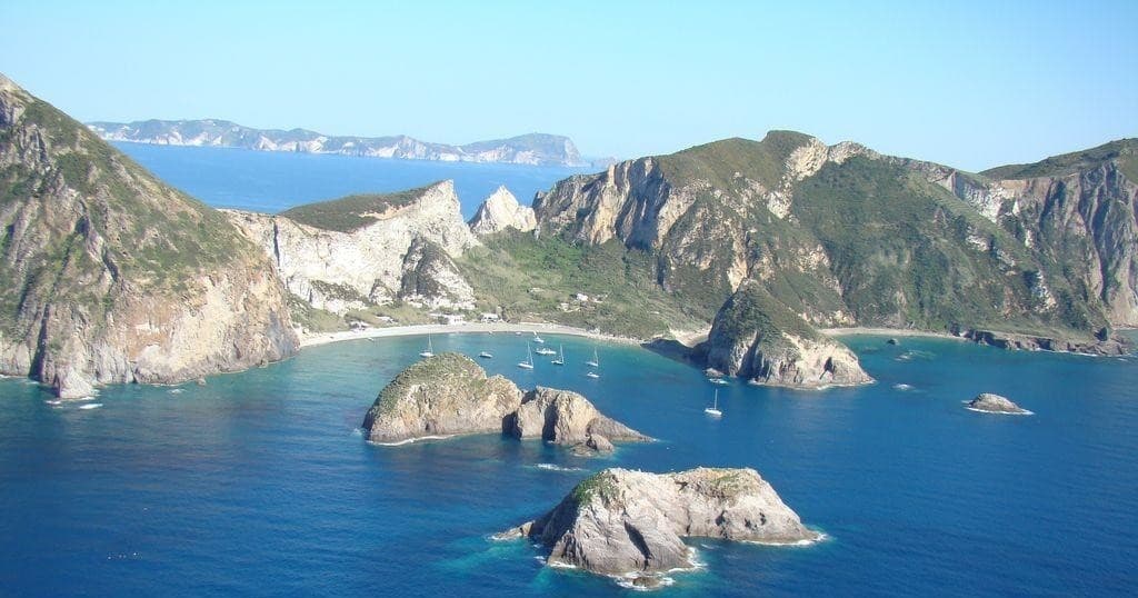Boat Charters to Palmarola by Cooperativa Barcaioli Ponzesi