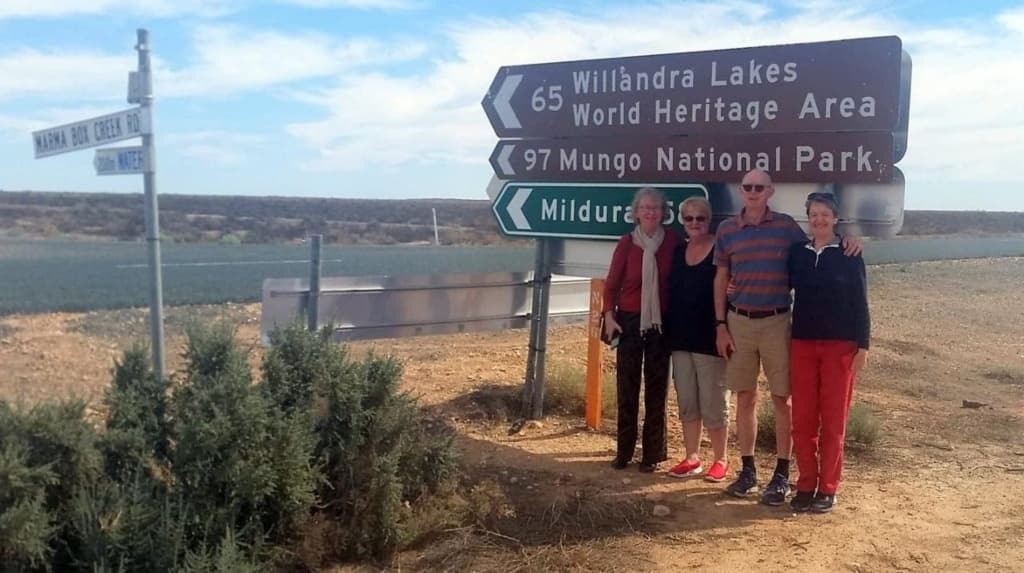 5-Day NSW Outback: Mungo National Park, Silo Art & Darling River Run