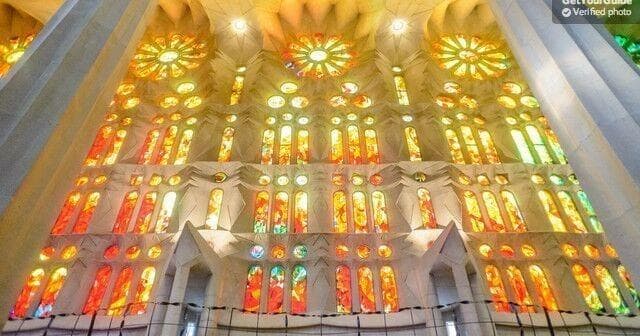 Fast Track Sagrada Familia Tour by Amigo Tours Europe