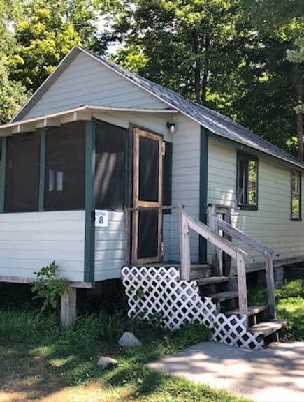 Riverfront Land Adventure at Lone Tree Cottage
