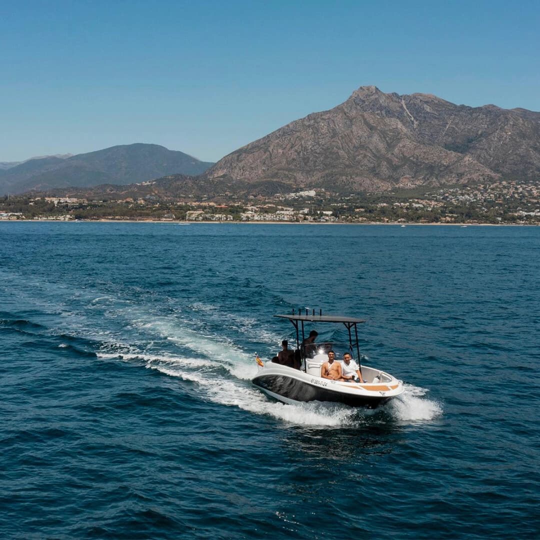 Sail Marbella’s Coast Aboard the Mathxi Aqua 24 Sport