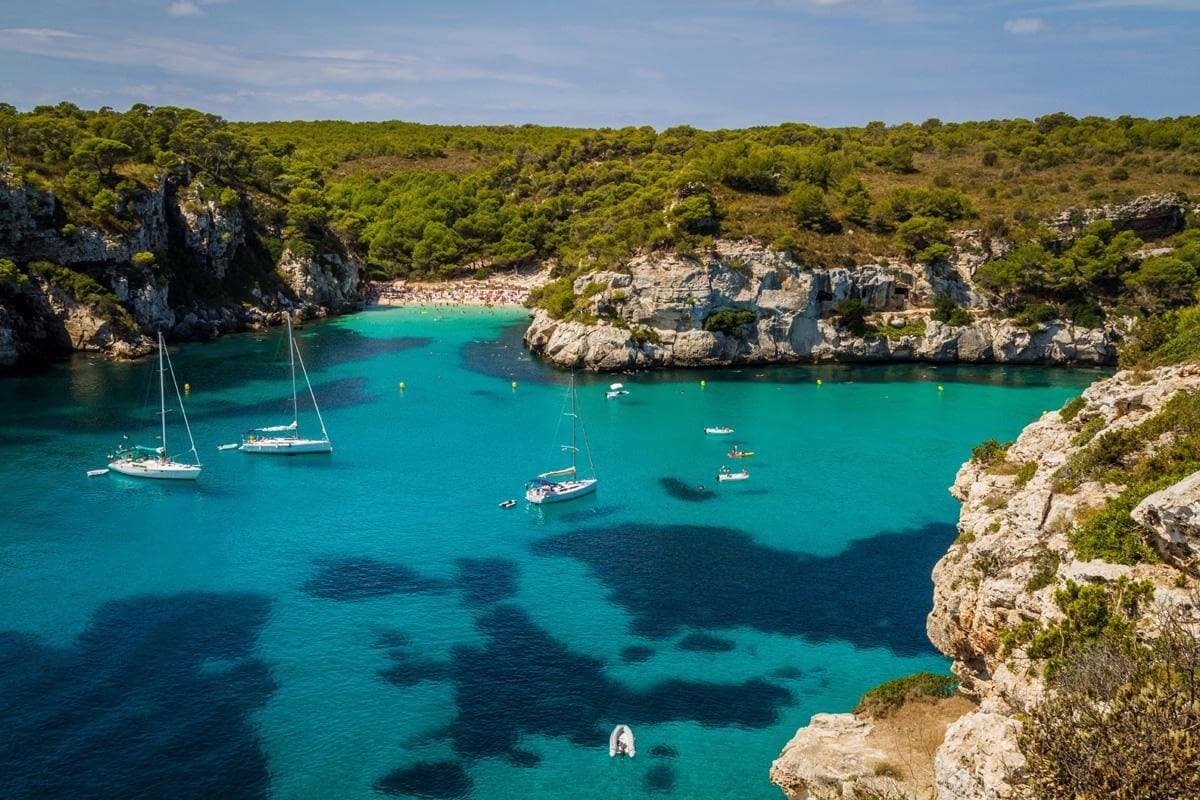 Sailing Adventures to Menorca with BDA Sailling