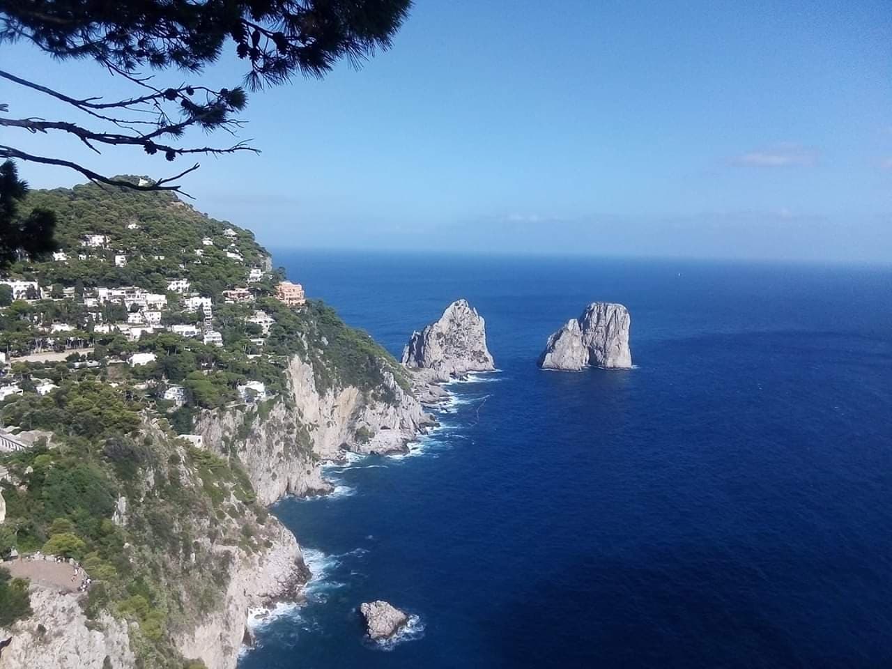 Capri Boat Tour from Napoli with Discover South Napoli