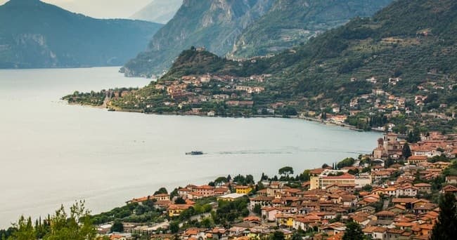 Water Activities: Navigazione Lago D'Iseo by Da Sale Marasino 2