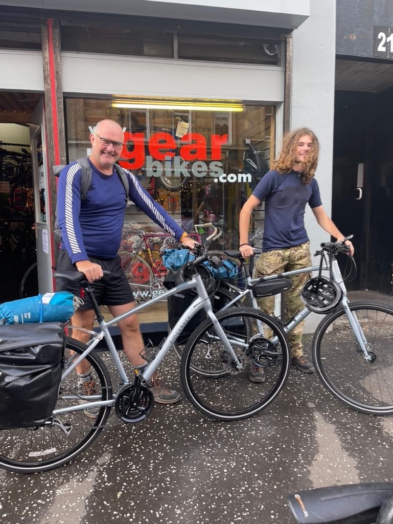 Multi-Day Bike Hire with Gear Bikes in Glasgow