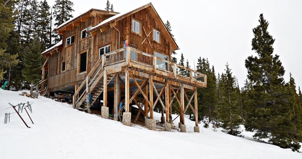 Traditional Hut Trip with Guided Skiing in Silverthorne, CO