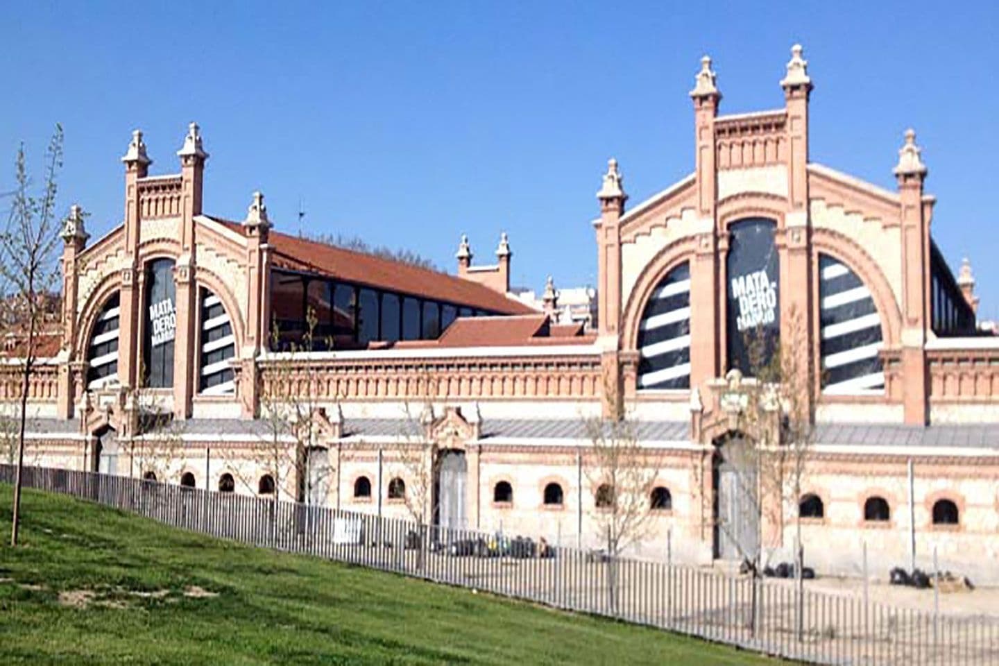 Madrid Río & Matadero Tour by Artchitectours