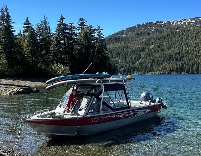Private Resurrection Bay Boat Tour from Seward: Wildlife & Remote Coves