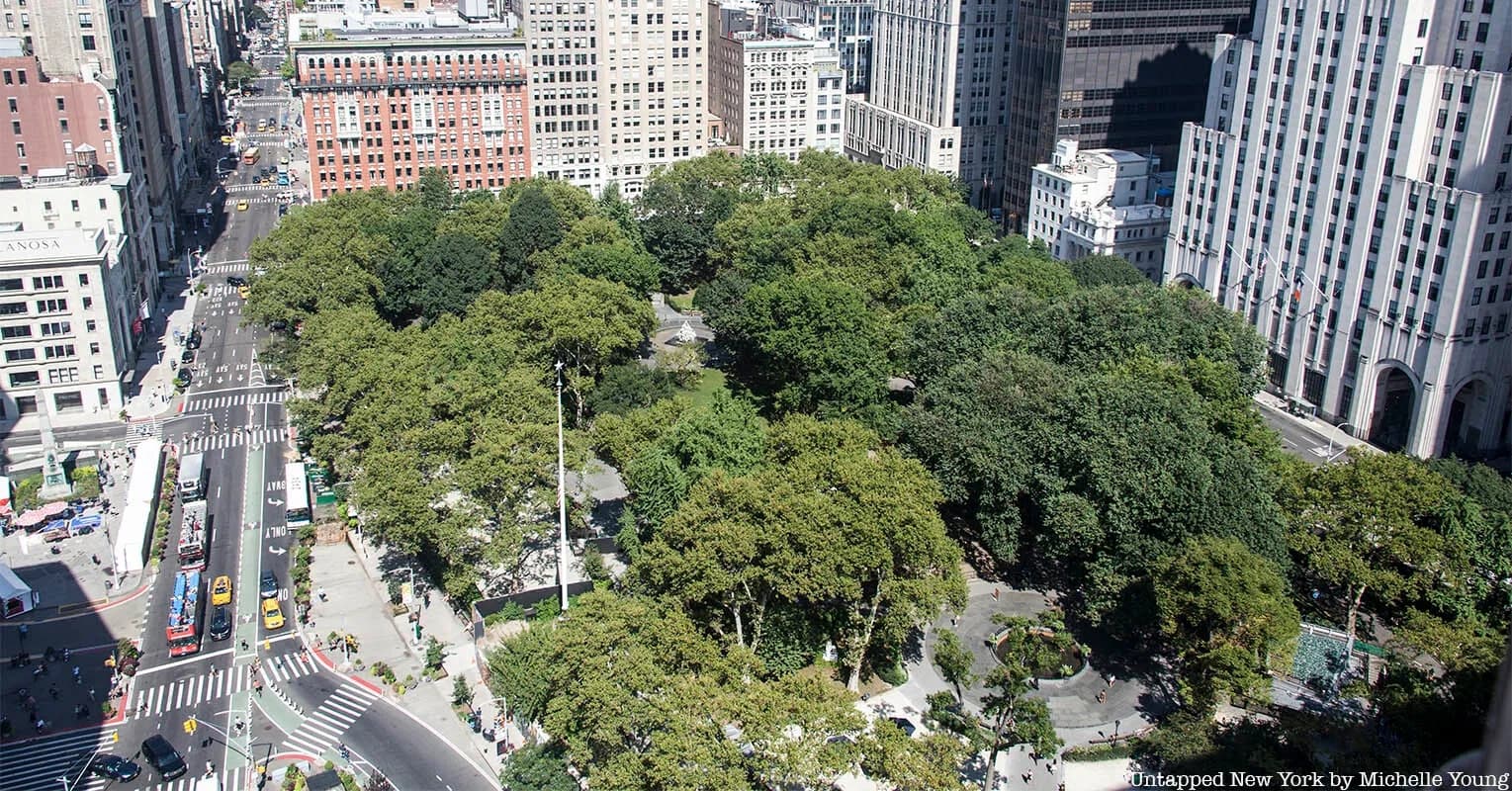Historic NYC Squares Walking Tour with Untapped New York