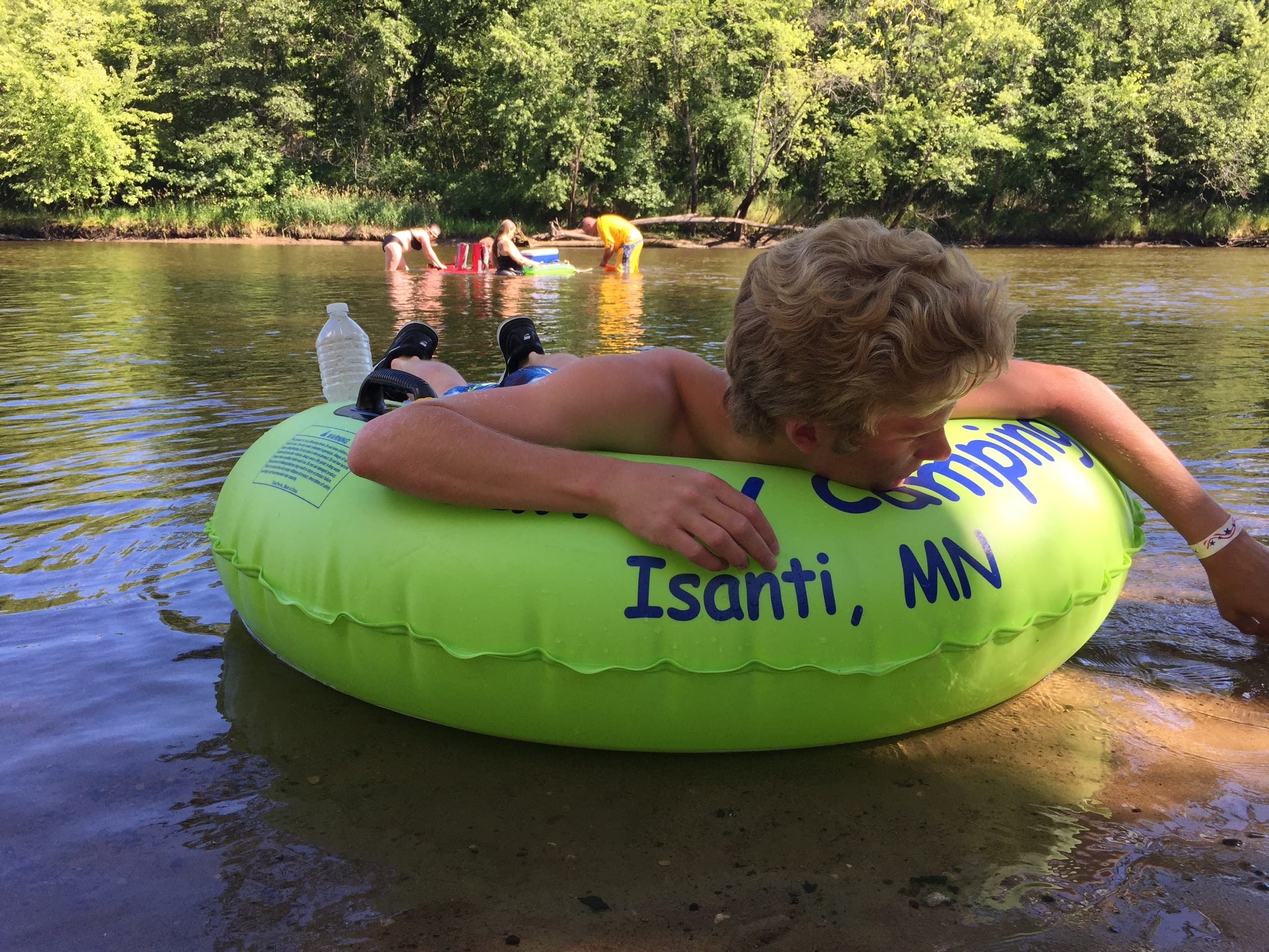 Isanti Watersports: Family-Friendly Floating Adventure in Minnesota