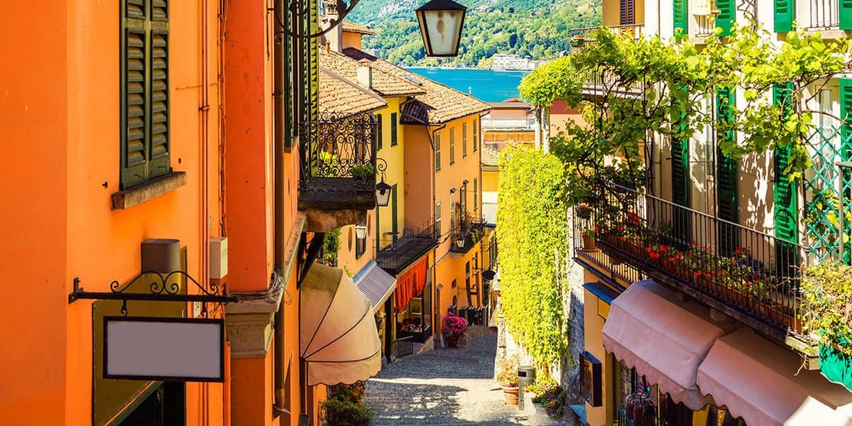 Water Activities & Boat Tour at Lake Como with Bellagio