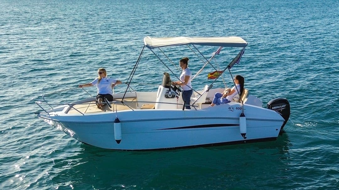 Water Activities with ASTILUX 600 at Costa Daurada