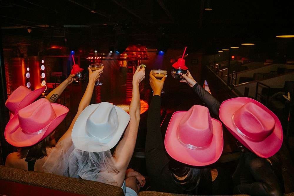 Nightlife Adventure with Girls Night Out Getaways in Nashville
