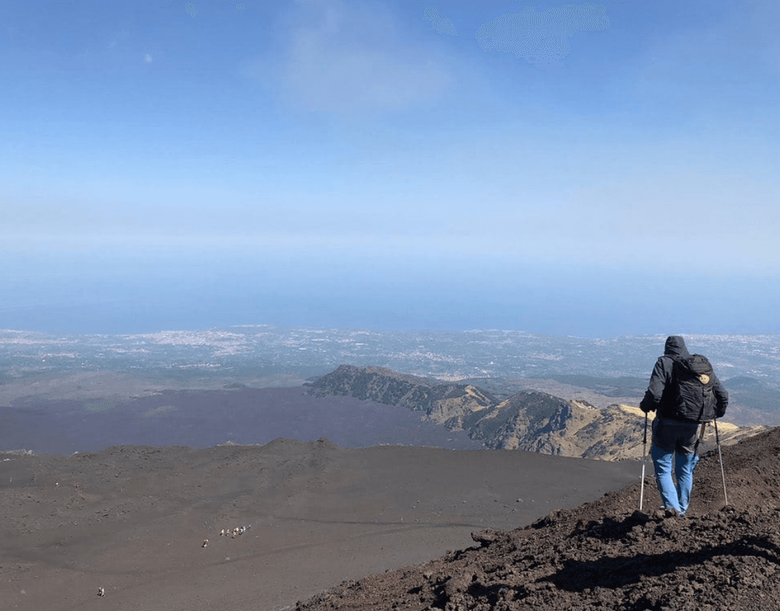 Escursione crateri dell' Etna a 3000mt. photo 1