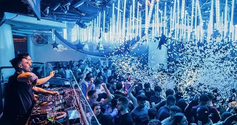 Experience Barcelona’s Nightlife: The Ultimate Kabul Hostel Party Tour