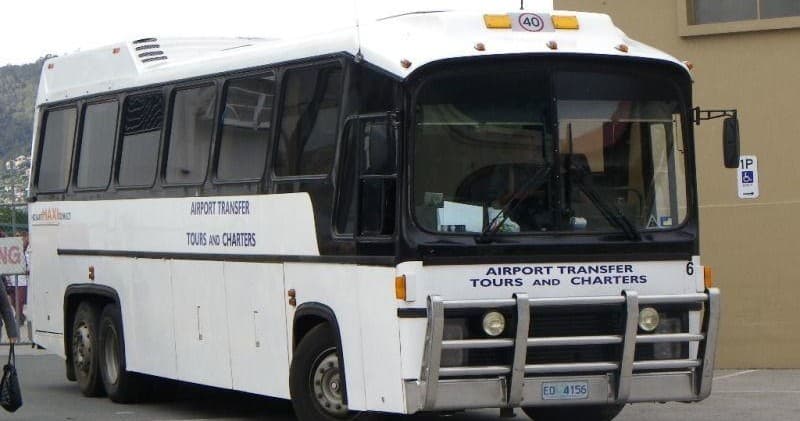 Hobart Airport to Kingston Transfer by Hobart Maxi Connect