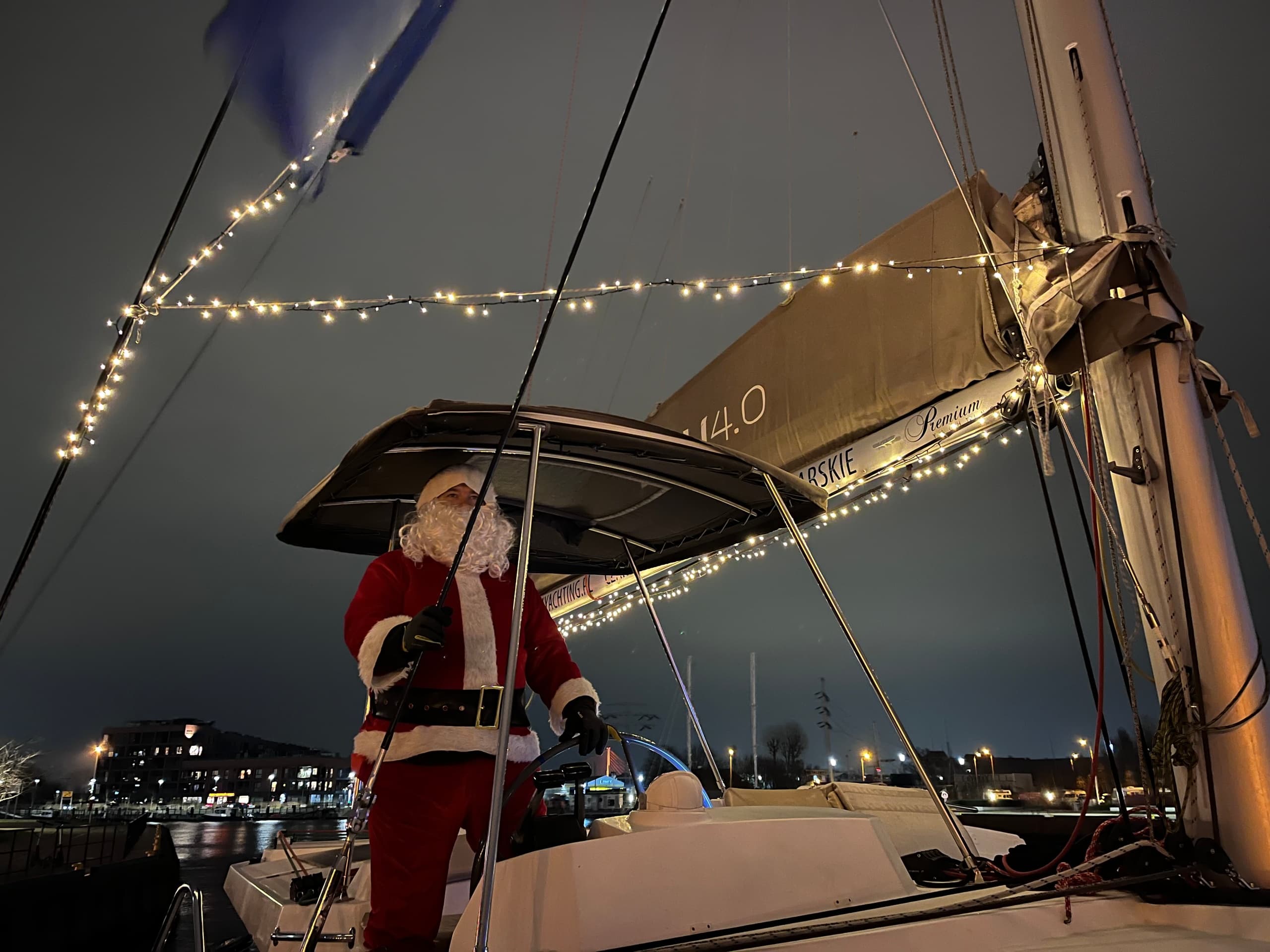 Magical Christmas Cruise in Gdańsk with Santa Claus and Festive Cheer