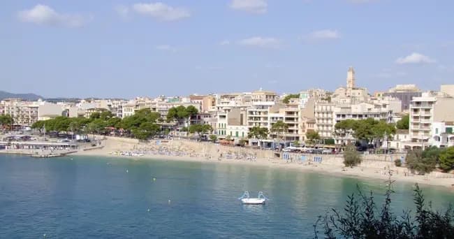 Cala Millor to Porto Cristo Shuttle: Beach, Harbor & Cuevas del Drach Day Trip photo 2