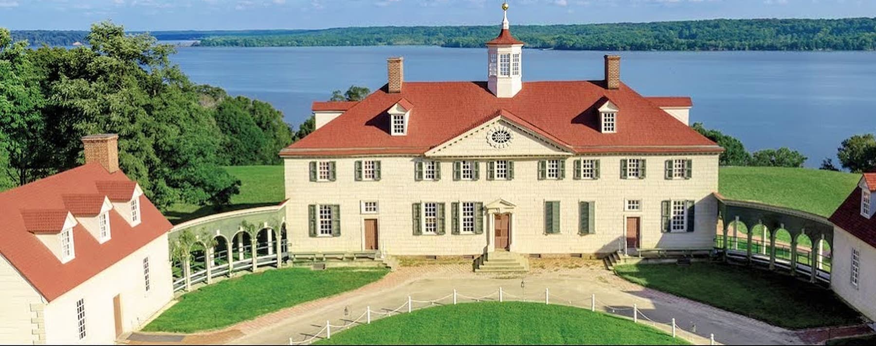 Explore Historic Washington D.C. on a Private Boat Tour from Mount Vernon