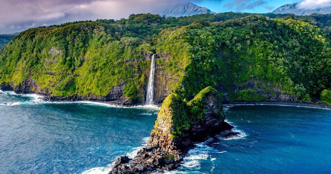 Photo Flights: Helicopter Photography Over Makawao, Hawaii