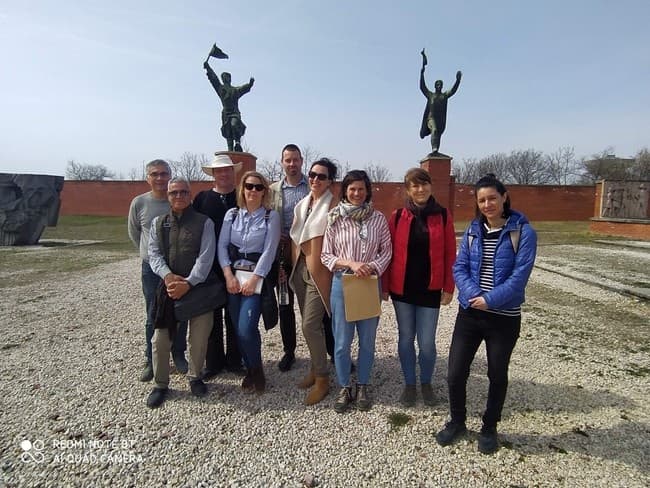 Historical Land Adventure at Memento Statue Park with Private Guide