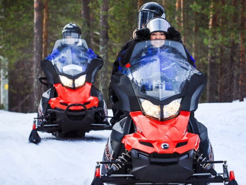 Three-Hour Snowmobile Safari in Rovaniemi: Arctic Lapland Winter Ride