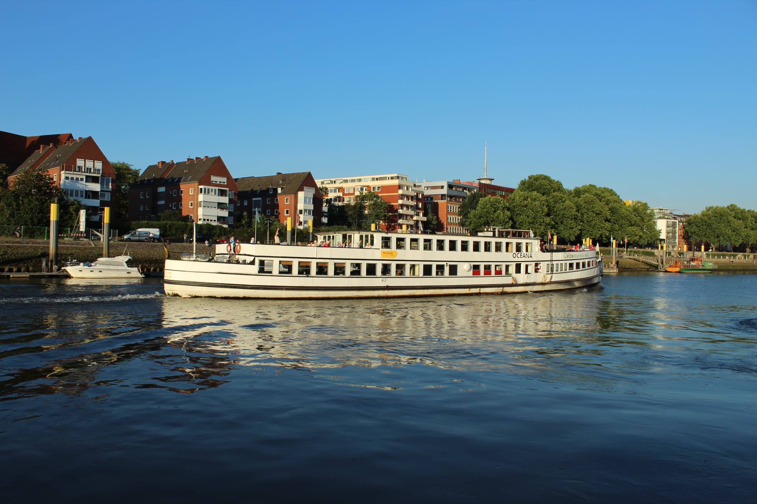 Waterways & Scenic Ferry Trip: Lankenauer Höft to Brake with Hal Över