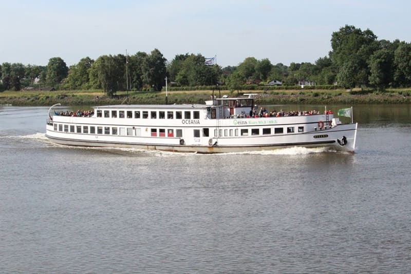 Water Activities: Lankenauer Höft to Nordenham with Hal Över