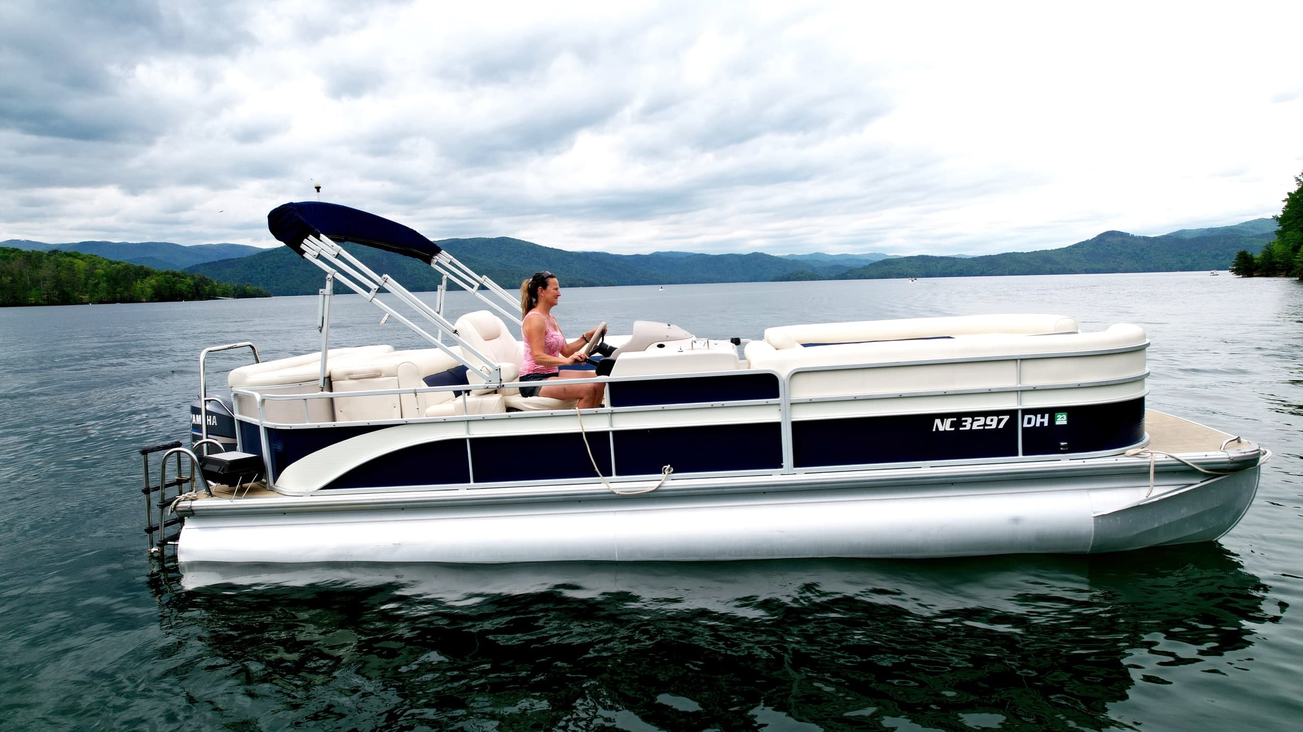 Pontoon Adventures with Jocassee Keowee Rentals LLC