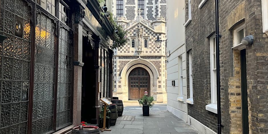 Smithfield Uncovered: Walking Through London’s History of Rebels and Retribution