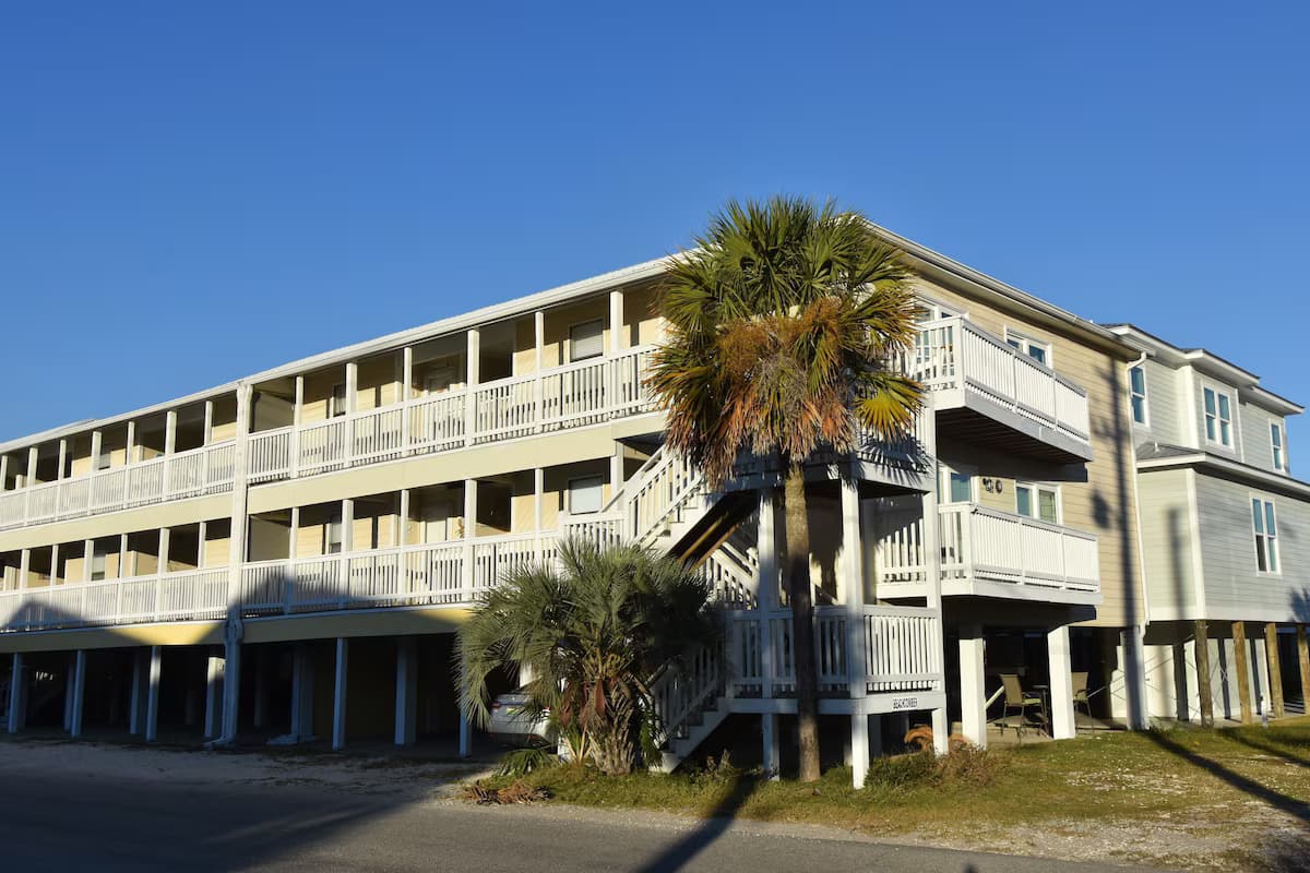 Beachfront Relaxation at Beachcomber Condominiums in Alabama