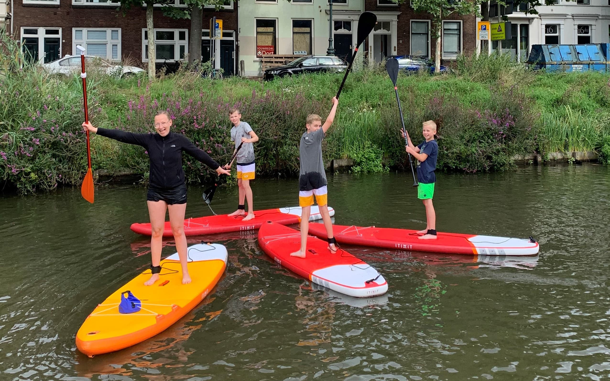 Stand-Up Paddleboarding in Utrecht with DagjeSuppen.nl