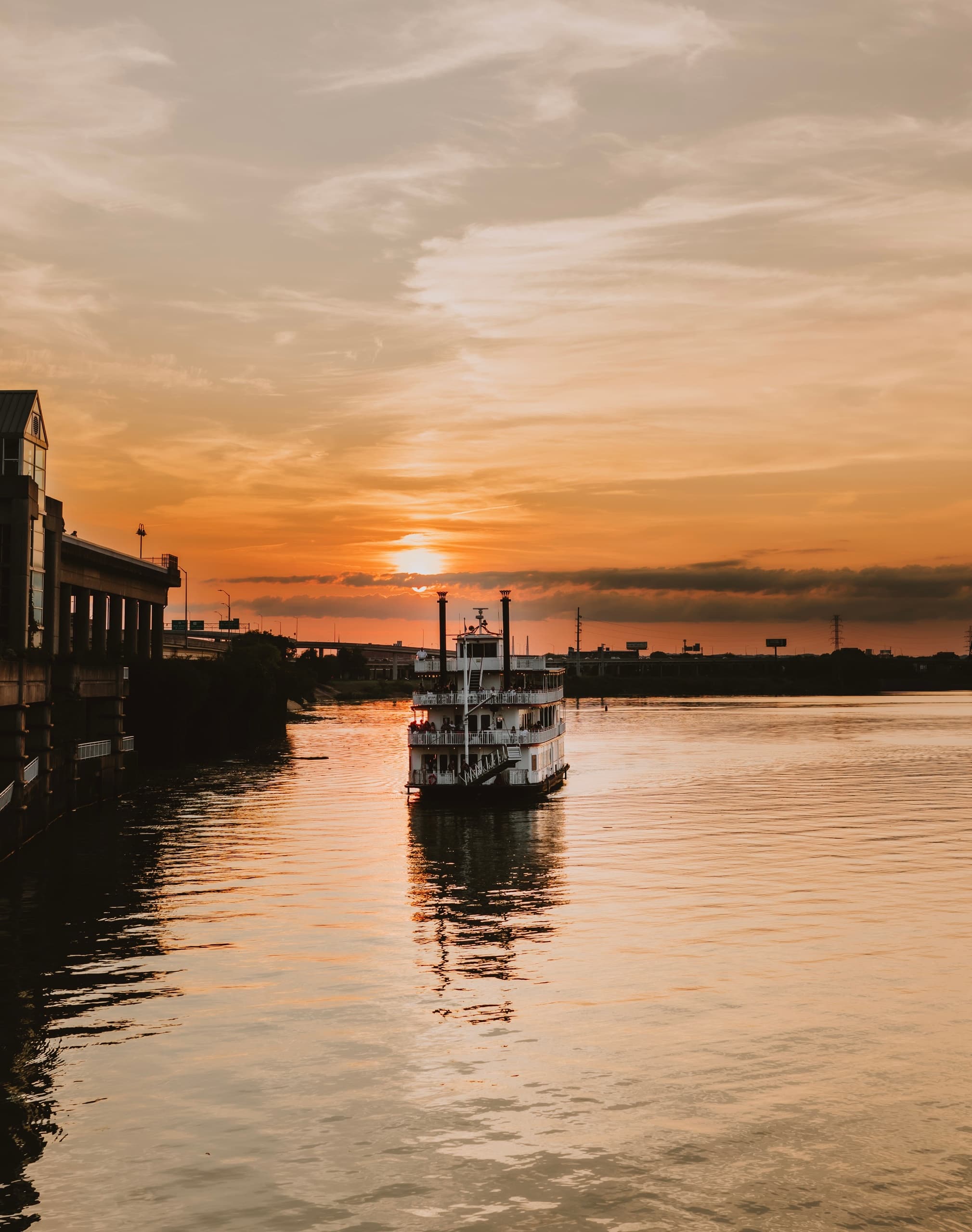 Sunset Cruise with Belle of Louisville in Louisville
