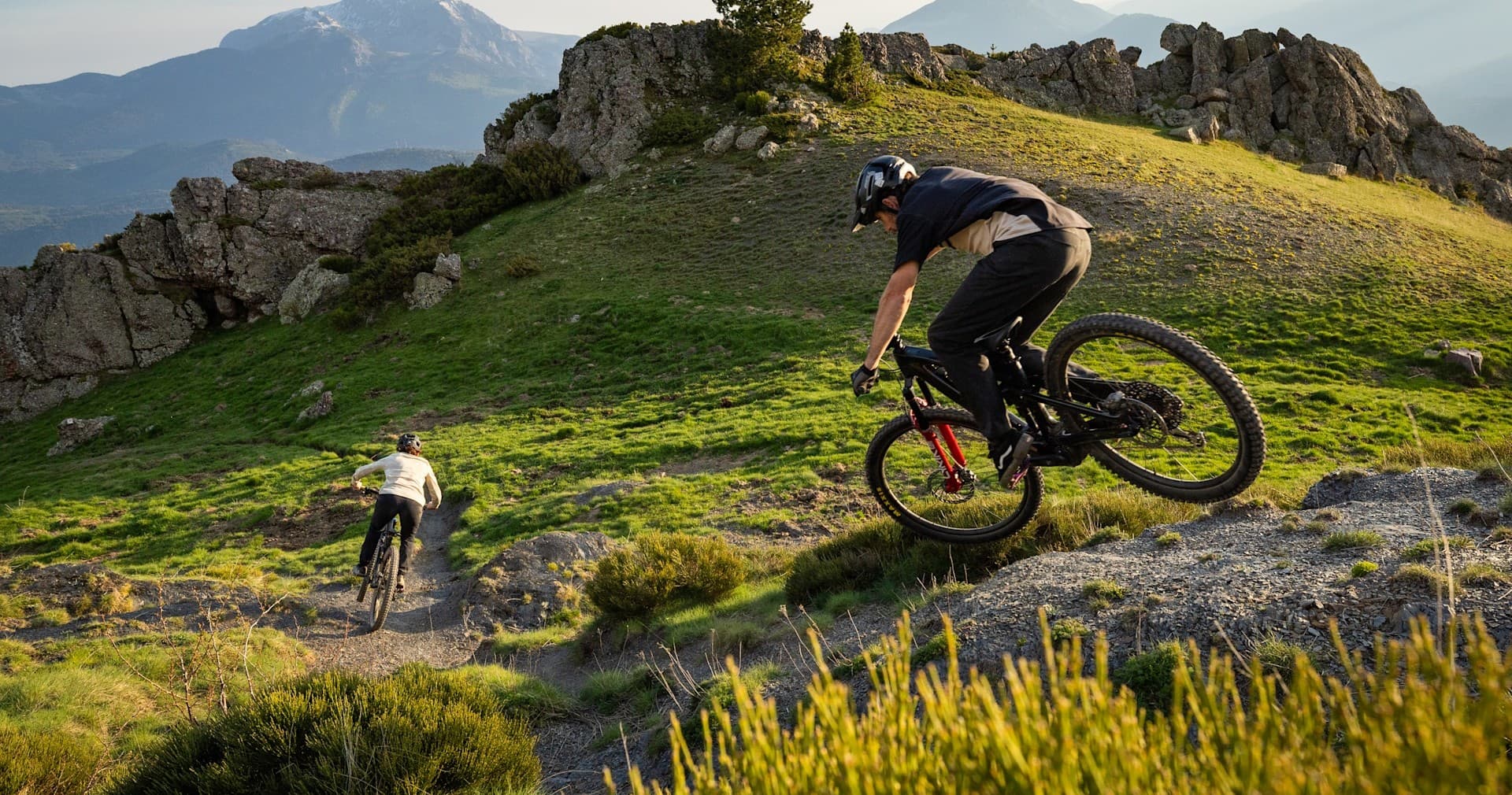 Hudson Valley Two-Hour E-Bike Rentals: Scenic Loops and Off-Road Power