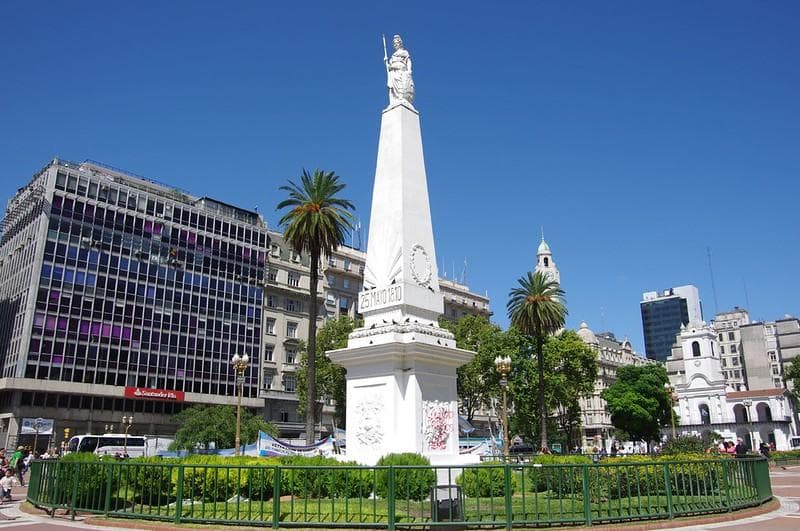 Walking Tour of Buenos Aires with Plaza de Mayo & San Telmo
