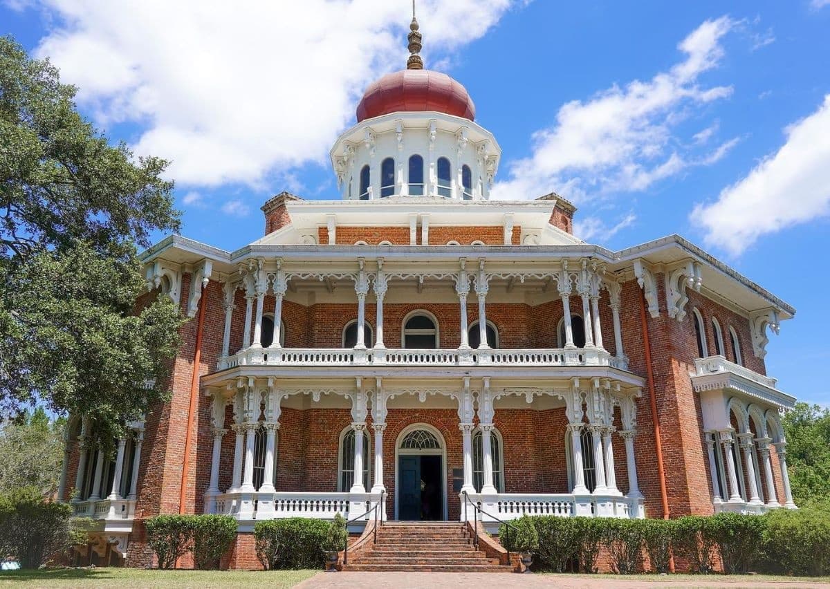 Cultural History & Architecture at Longwood Mansion in Natchez