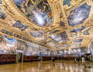Skip-the-Line Doge's Palace Guided Tour + Optional Gondola Ride in Venice photo 4