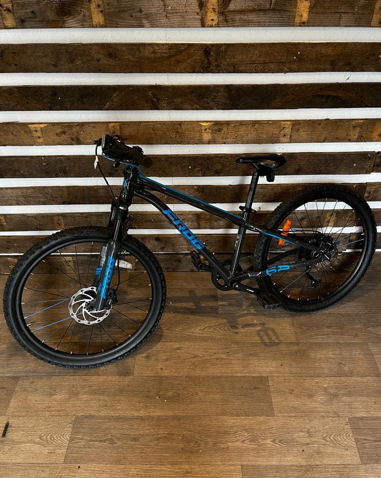 Mountain & Trail Bike Tours with Roll Outdoors Ltd in National Park