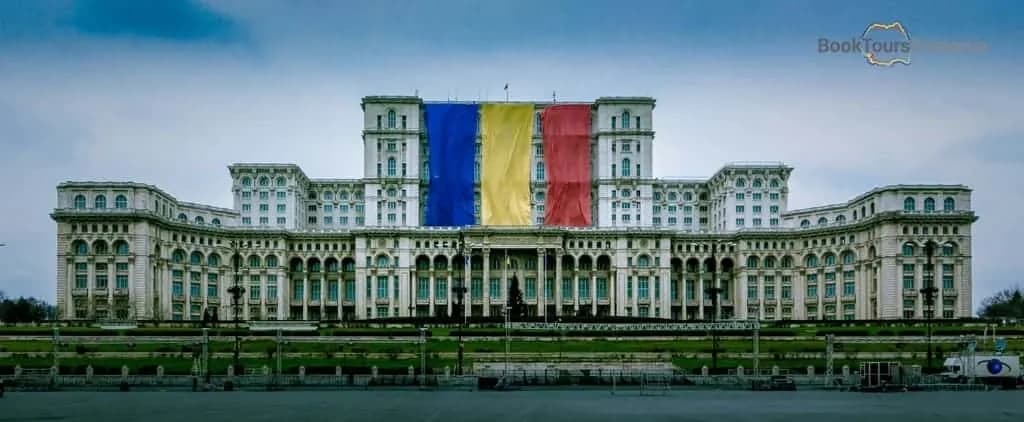 Bucharest Walking Tour with BookToursRomania