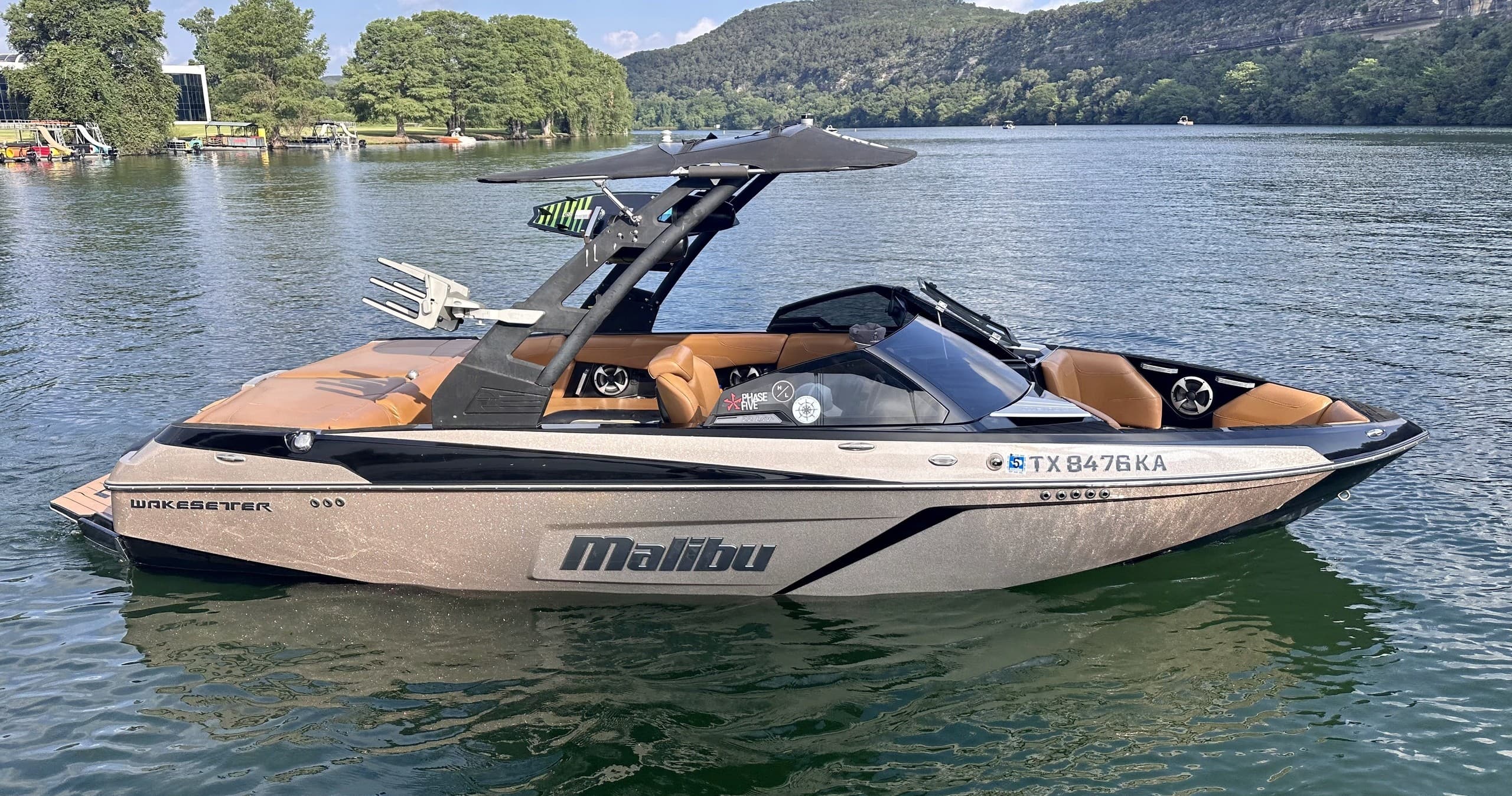 Explore Lake Travis with the 2020 Malibu 22 LSV in Austin