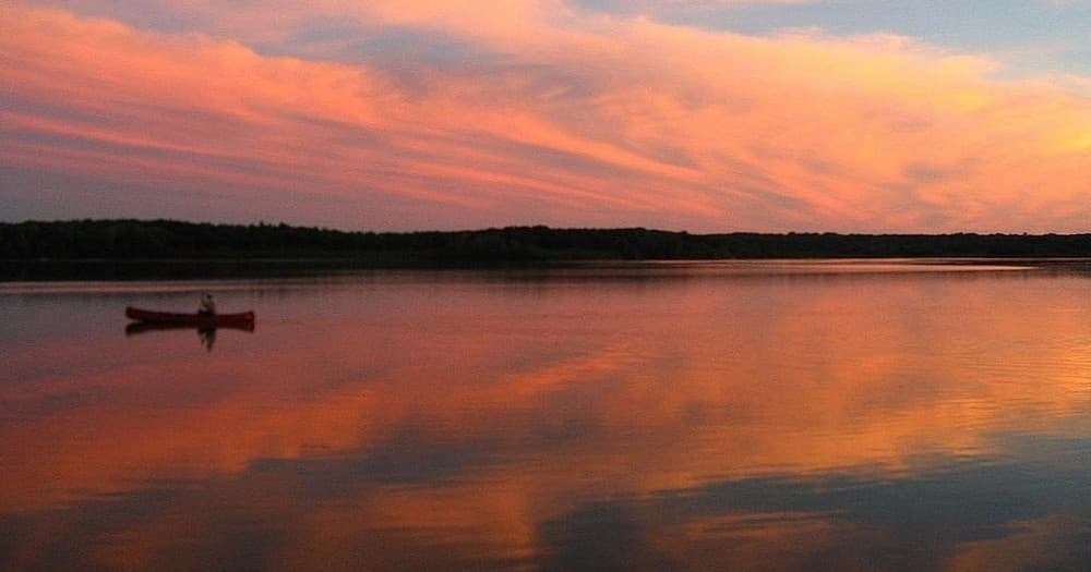 Experience Madison’s Tranquil Member Sunset Paddle on Lake Wingra